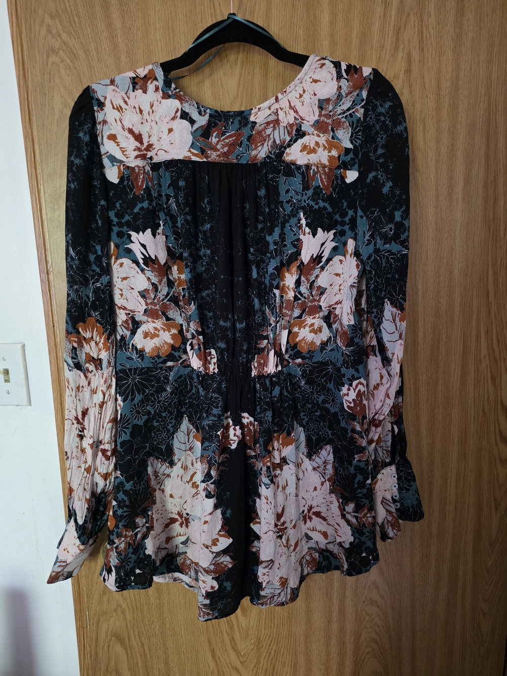 Floral Long-Sleeve Peasant Top in Black and Blush